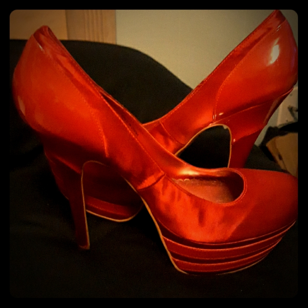 Bebe fierce red stilettos